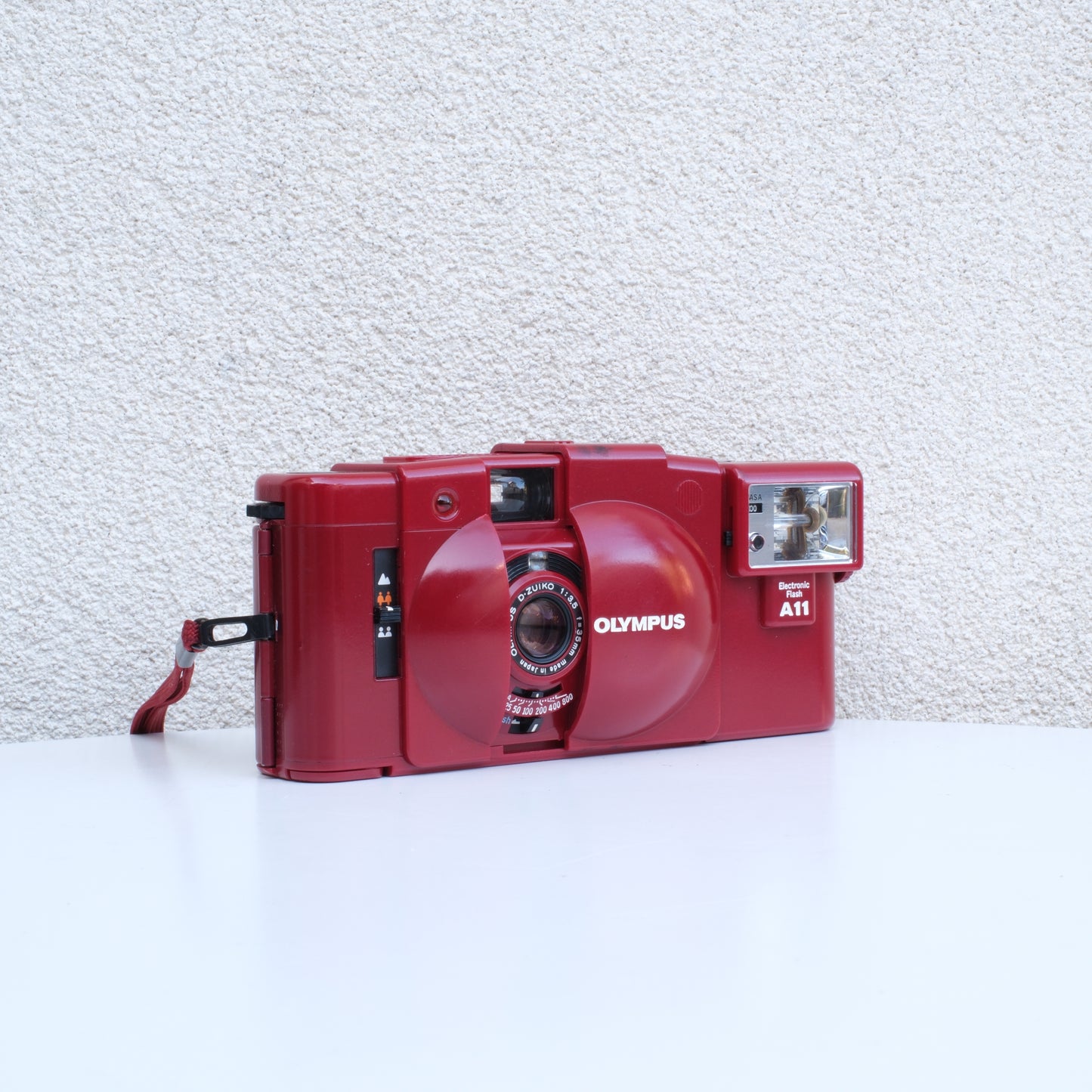 Olympus XA2