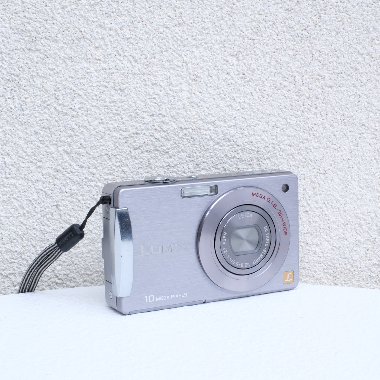 Panasonic LUMIX DMC-FX520