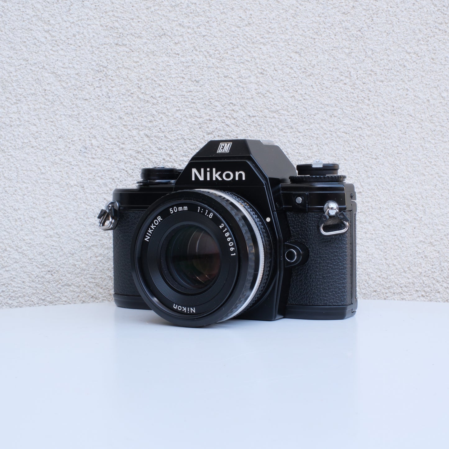 Nikon EM