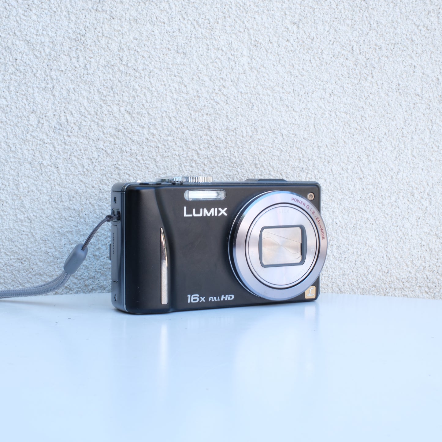 Panasonic LUMIX DMC-TZ20