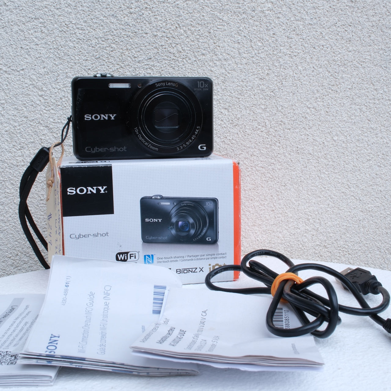 Sony Cybershot DSC-WX220 (black)