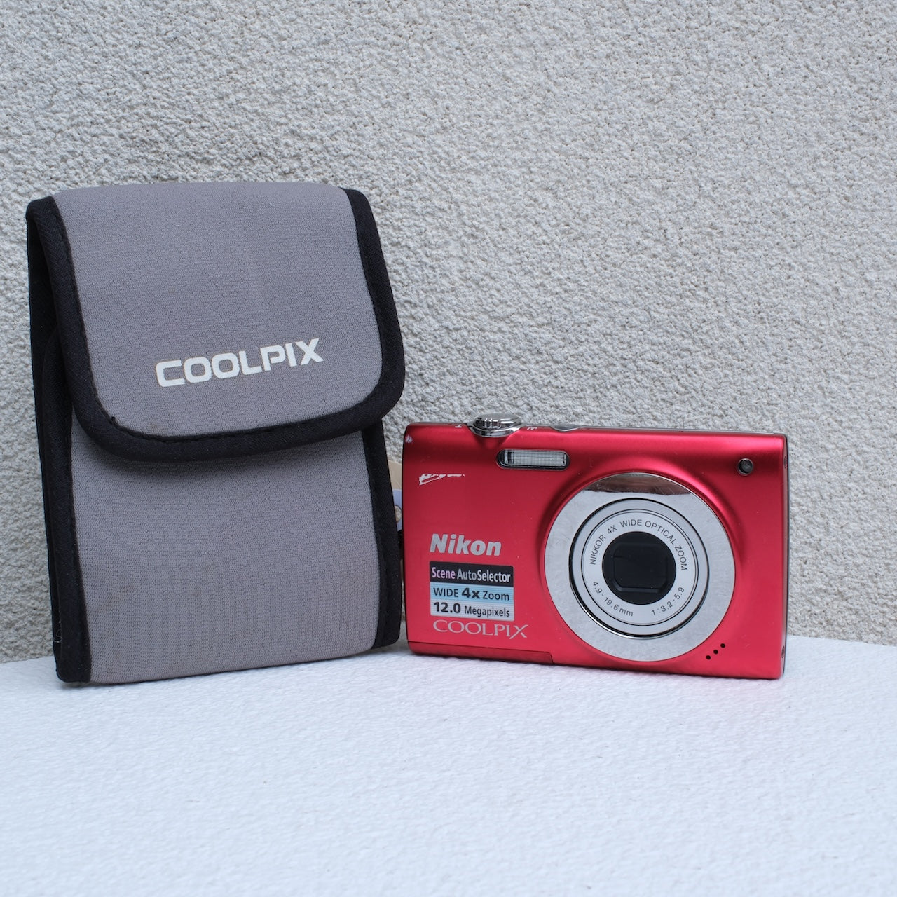 Nikon Coolpix S2500 (red)