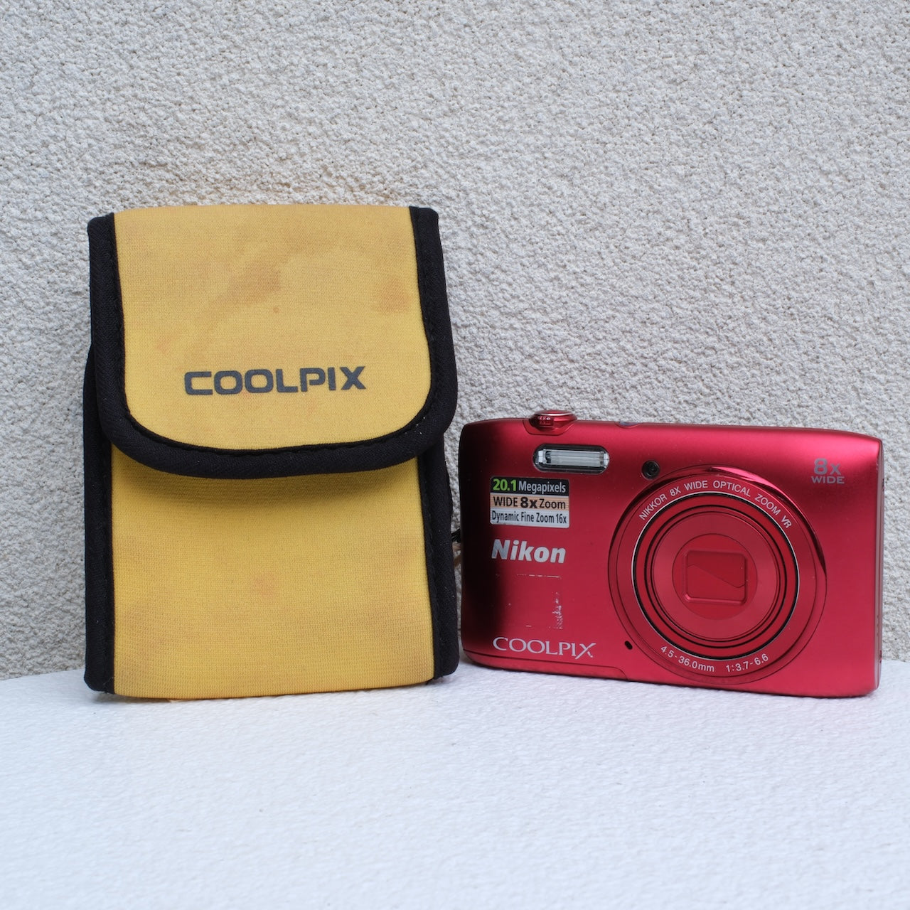 Nikon Coolpix S3600 (red)