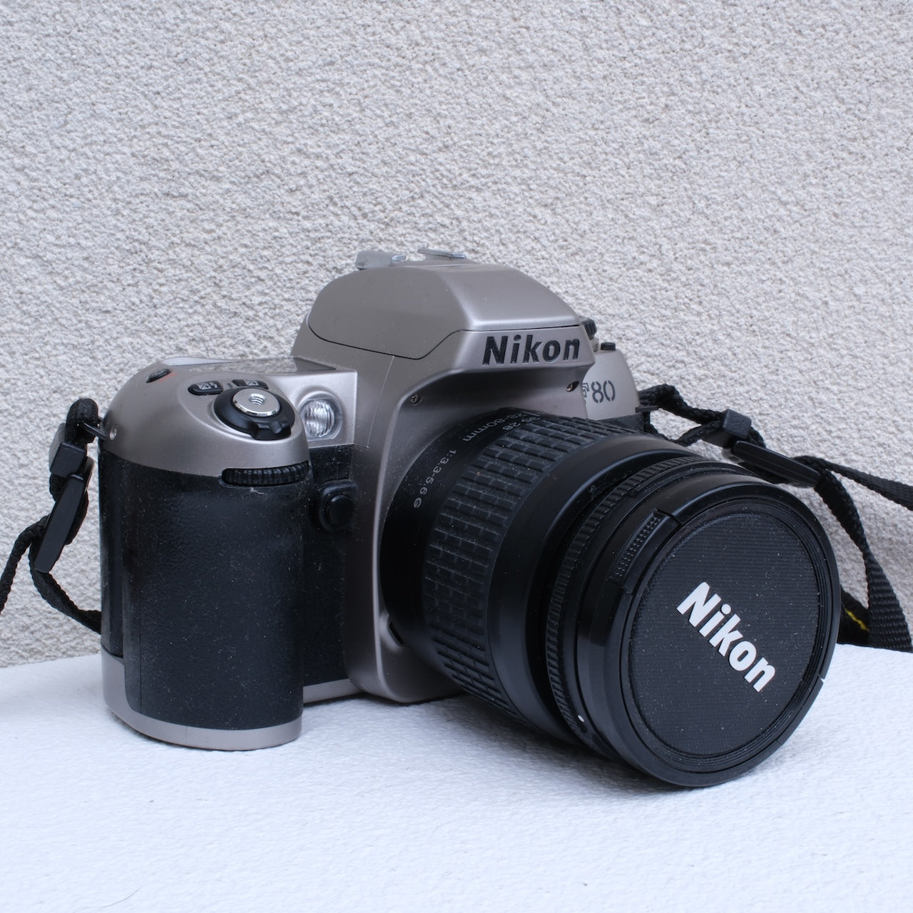 Nikon F80