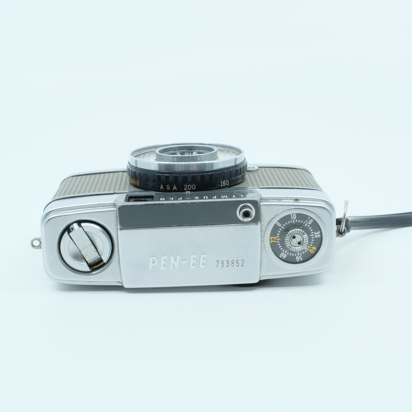 Olympus PEN EE (Half-Frame)