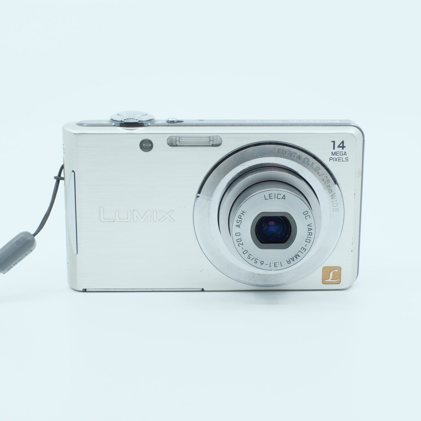 Panasonic LUMIX DMC-FH2 (Silver)