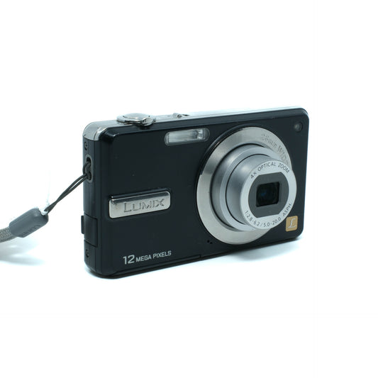 Panasonic LUMIX DMC-F3 (Black)