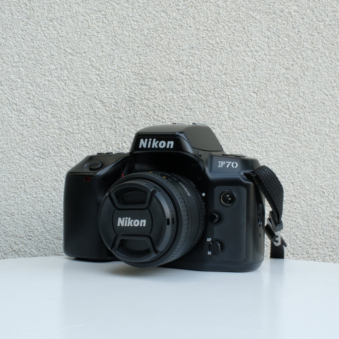 Nikon F70