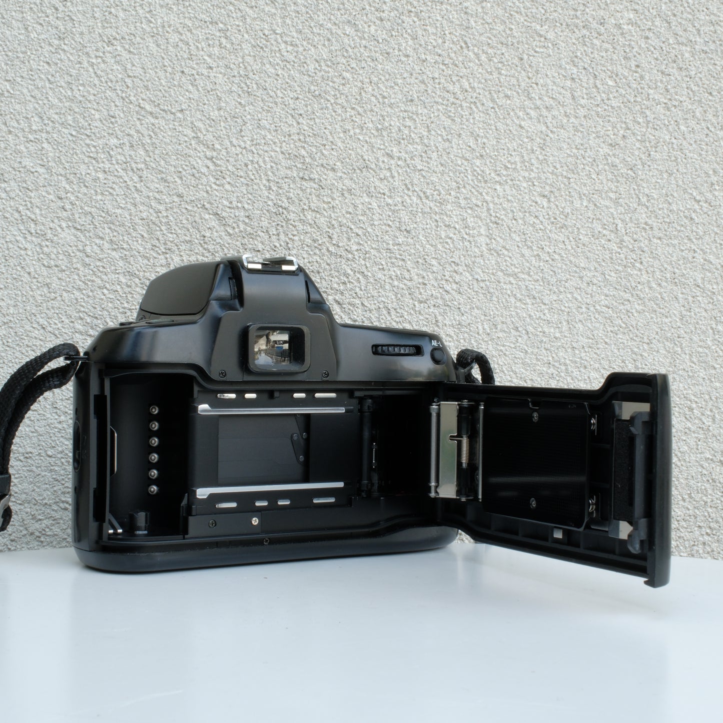 Nikon F70